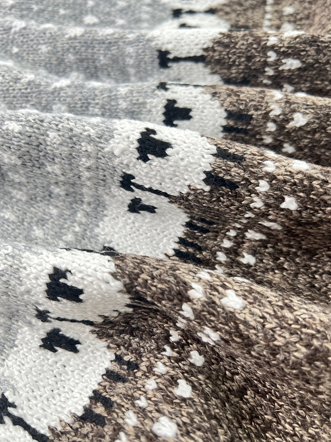 Chunky Jacquard Sheep Motif Knit Sweater for Women