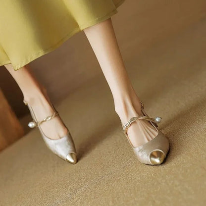 Women's Jacquard Kitten-Heel Slingback Pumps with Twisted Pearl Strap