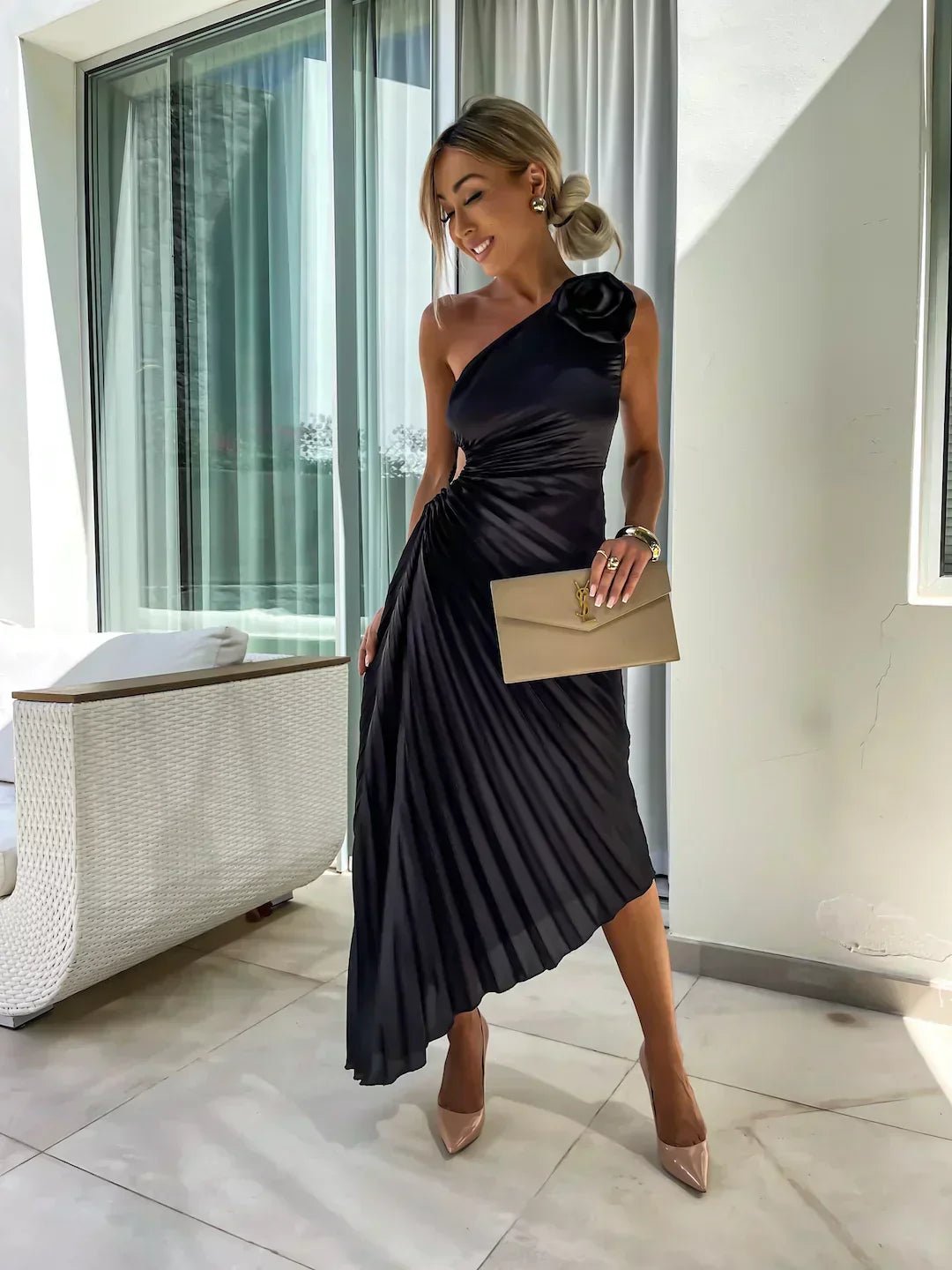 Women's Pleated One-Shoulder Maxi Dress
