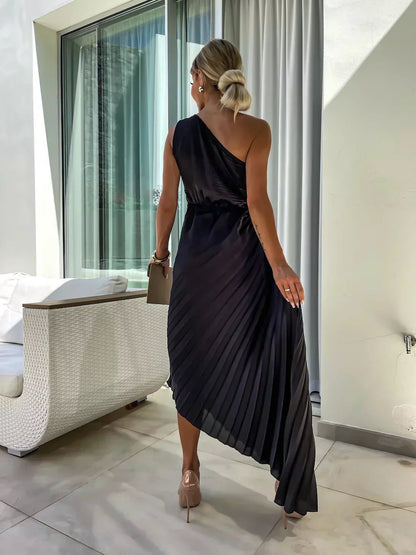 Women's Pleated One-Shoulder Maxi Dress