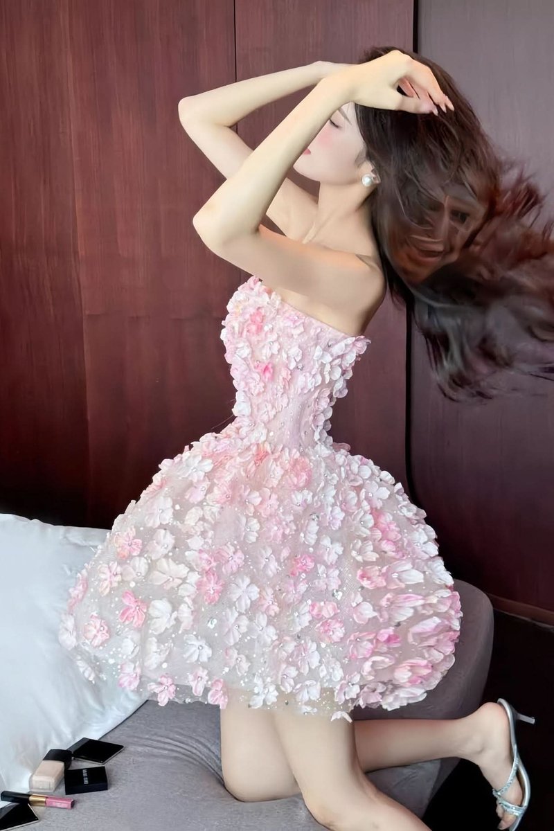 Women's Strapless 3D Floral Appliqué Mini Cocktail Dress
