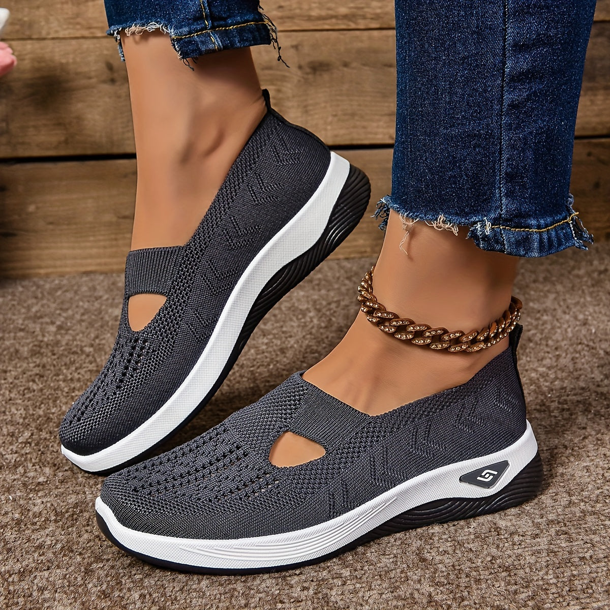 Orthopaedic Non-Slip Comfort Trainers with Removable Insole