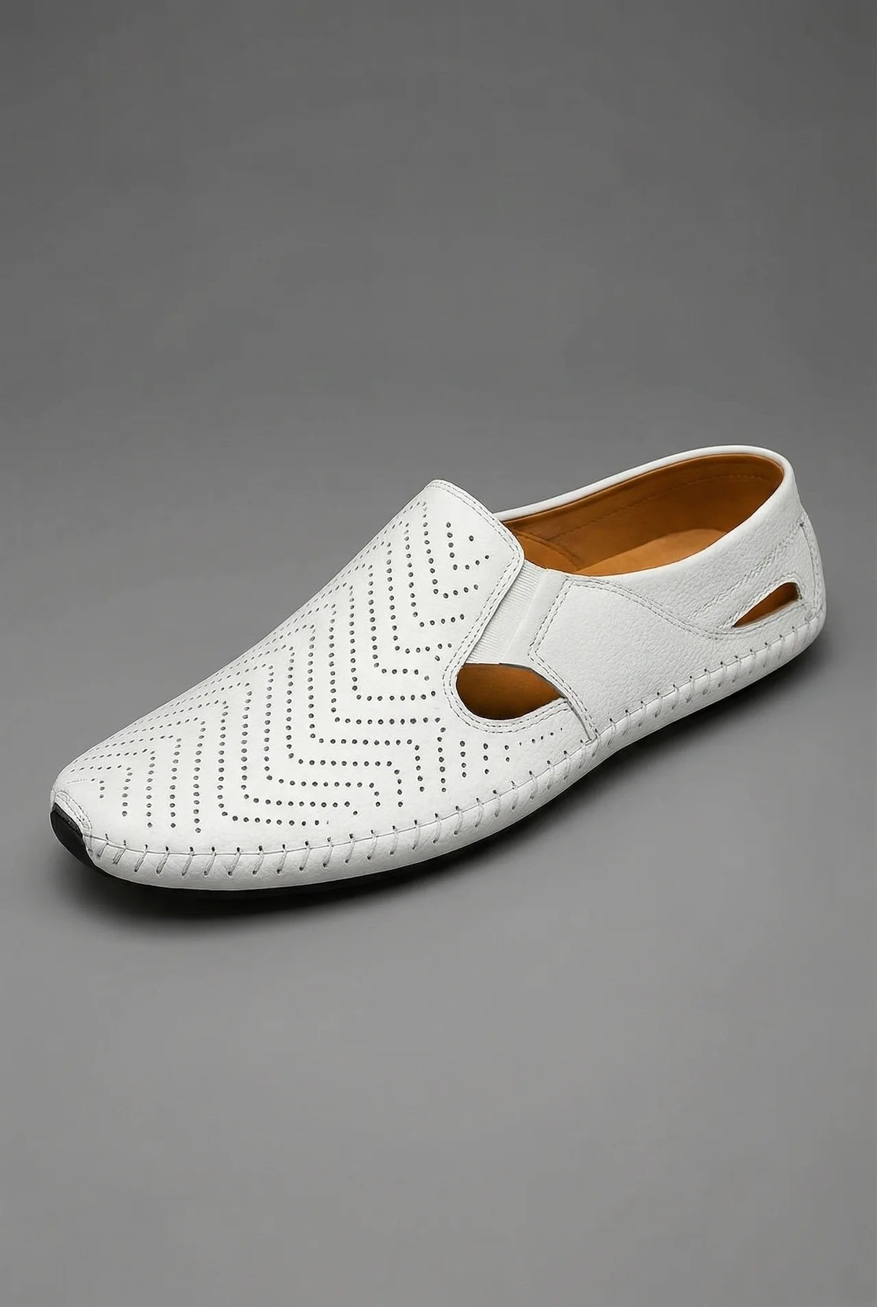 White / AU 12