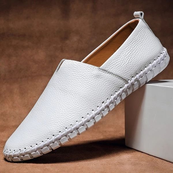 White / AU 12