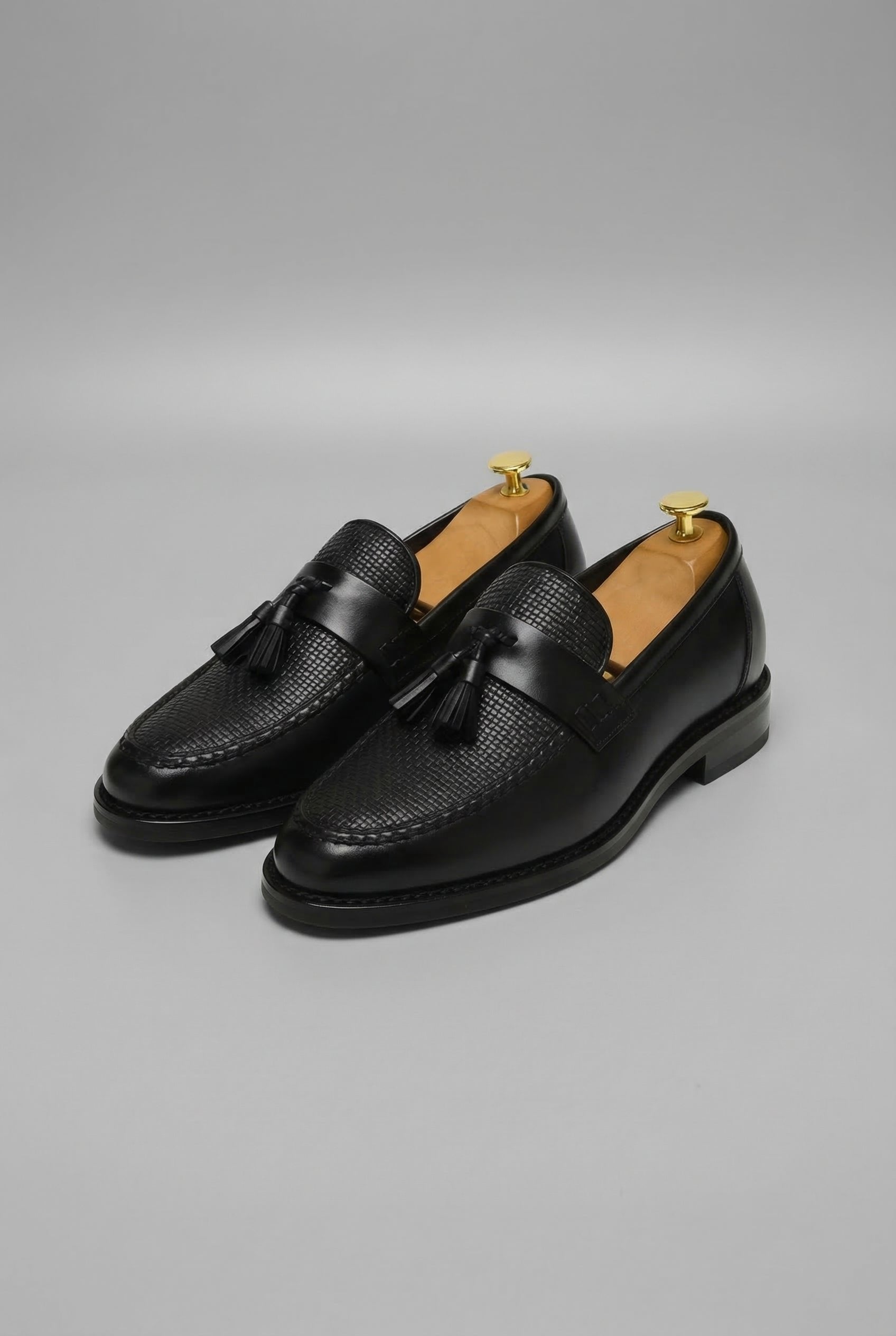 Black / AU 12