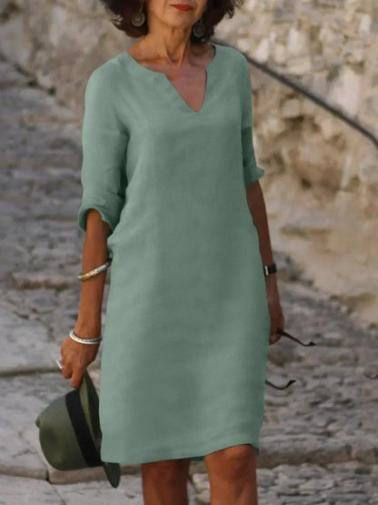Women's Sophisticated Neckline Detail Midi Dress