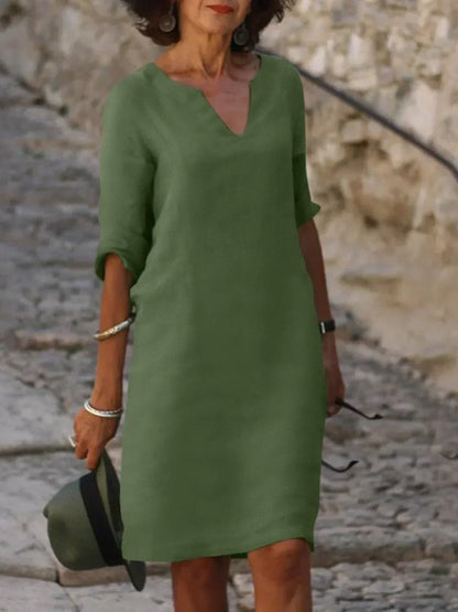 Women's Sophisticated Neckline Detail Midi Dress